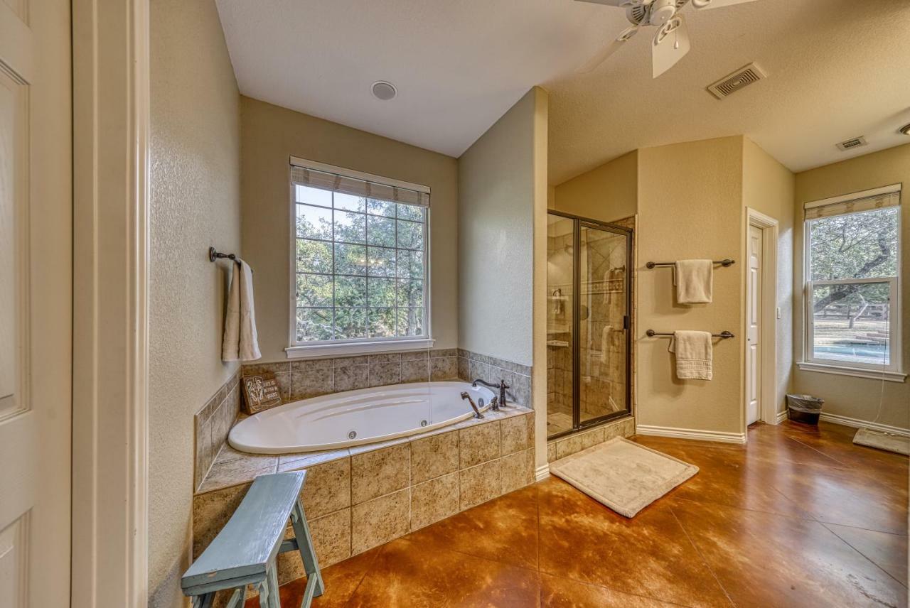 River Mountain Retreat Wimberley Bagian luar foto