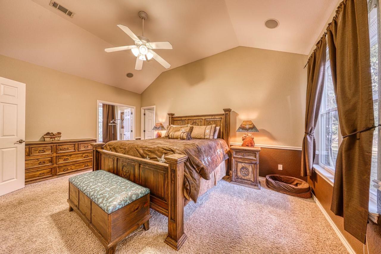 River Mountain Retreat Wimberley Bagian luar foto