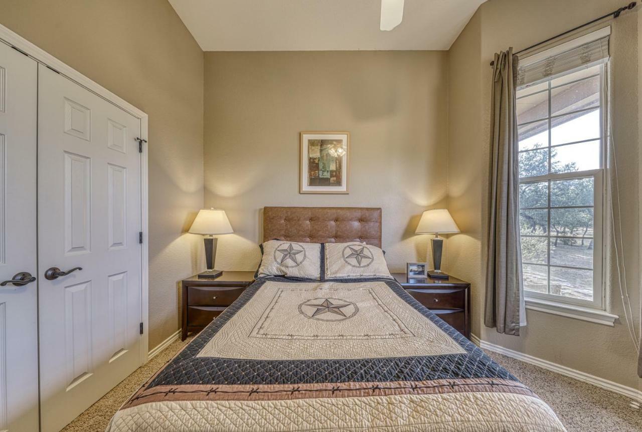 River Mountain Retreat Wimberley Bagian luar foto